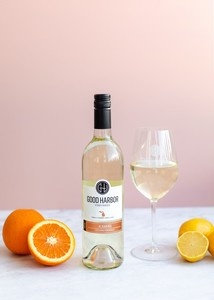 Good Harbour Vineyards produces the Albariño wine near Lake Leelanau, MI