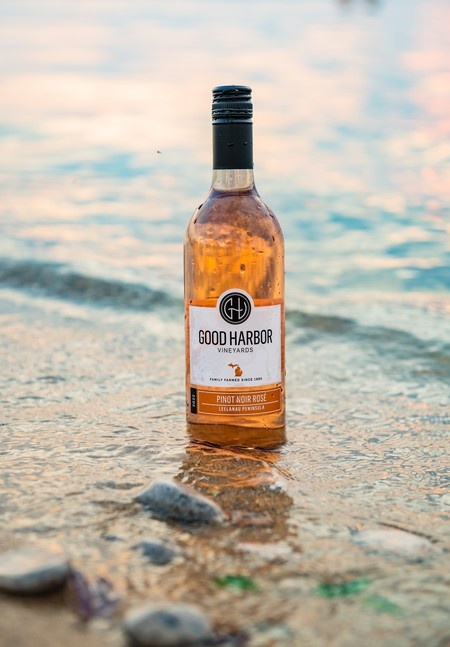 The Rosé wine is produced by Good Harbour Vineyards close to Lake Leelanau, Michigan