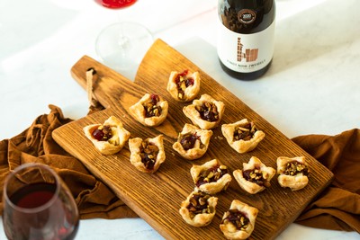 GHV Cranberry Brie Holiday Pairing